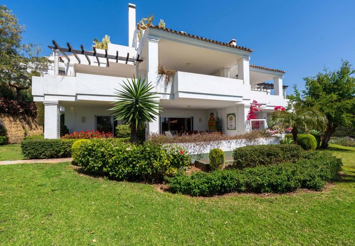 Villa en Marbella, Malaga, Marbella - € 1.575.000 | Ref: EXP14548/8930 - photo 1