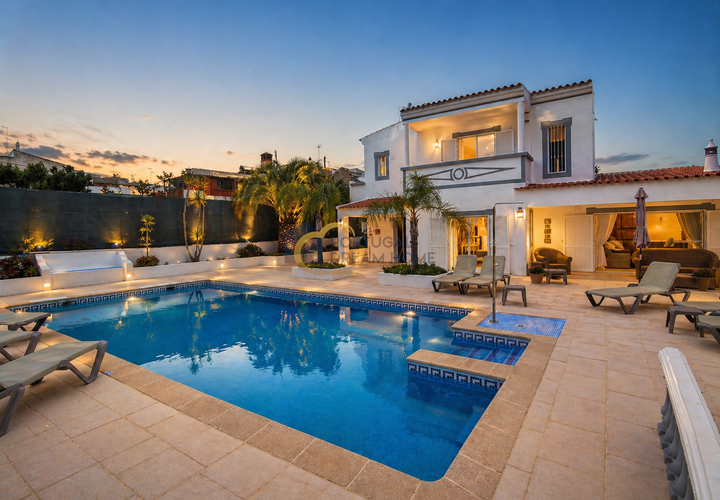 Villa i Albufeira, Faro, Albufeira - € 750.000 | Ref: HC134 - foto 1