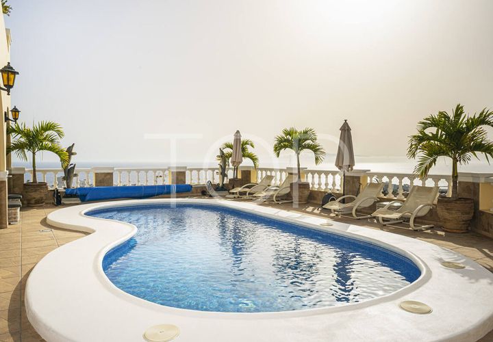 Villa a Adeje, Tenerife, Adeje - € 1.878.000 | Ref: TOP-MT-530 - foto 1