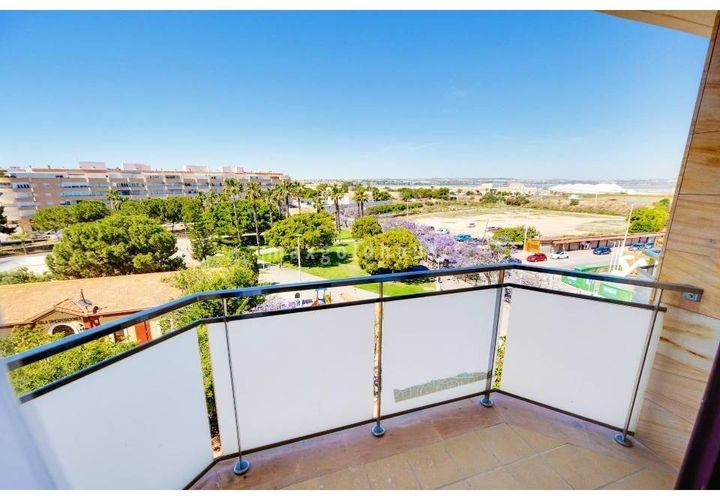 Leilighet i Torrevieja, Alicante, Torrevieja - € 184 700 | Ref: 01-EG-2789 - foto 1