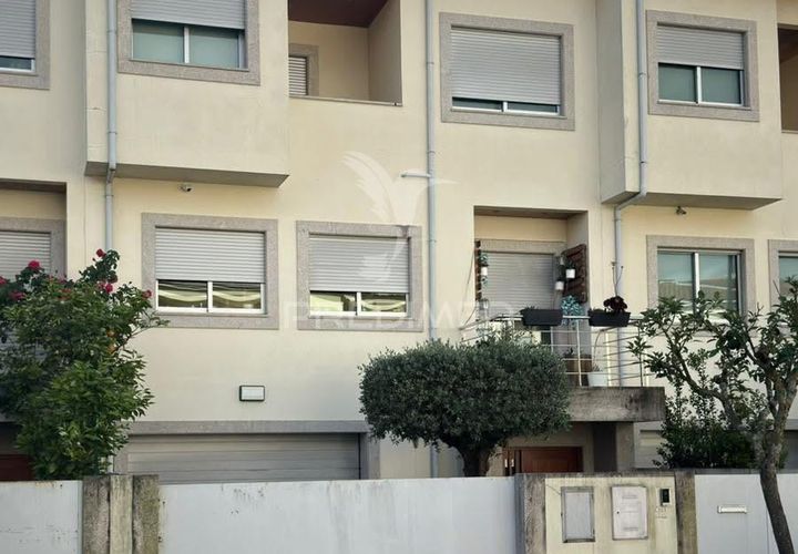 Byhus i Braga, Braga, Braga - € 395.000 | Ref: 060865 - foto 1