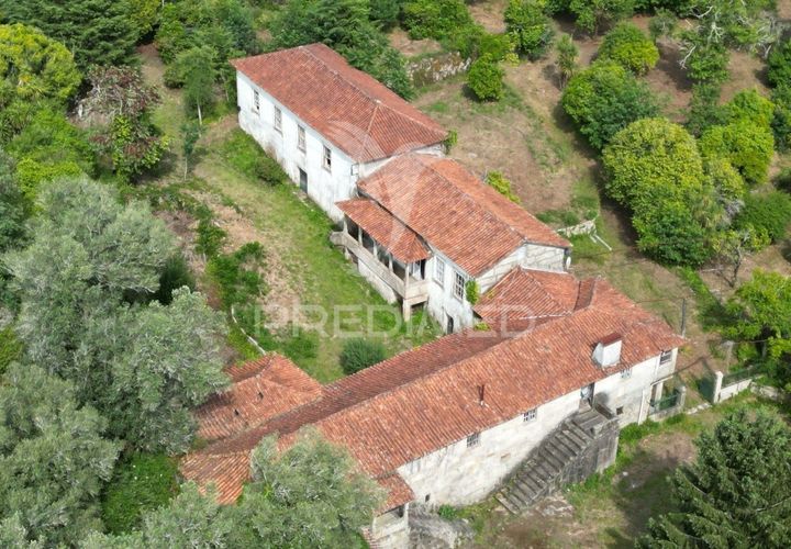 Farm hus i Guimaraes, Braga, Guimaraes - € 595.000 | Ref: 060864 - foto 1