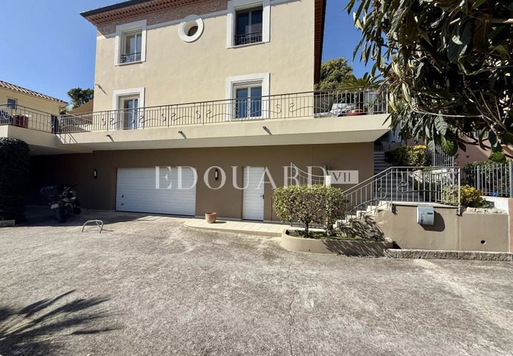 Villa a Menton, Alpes-Maritimes, Menton - € 1.390.000 | Ref: 86823737 - foto 1