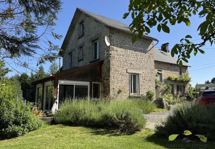 Farm hus i Treignac, Correze, Treignac - € 286.200 | Ref: 1828_T - foto 1