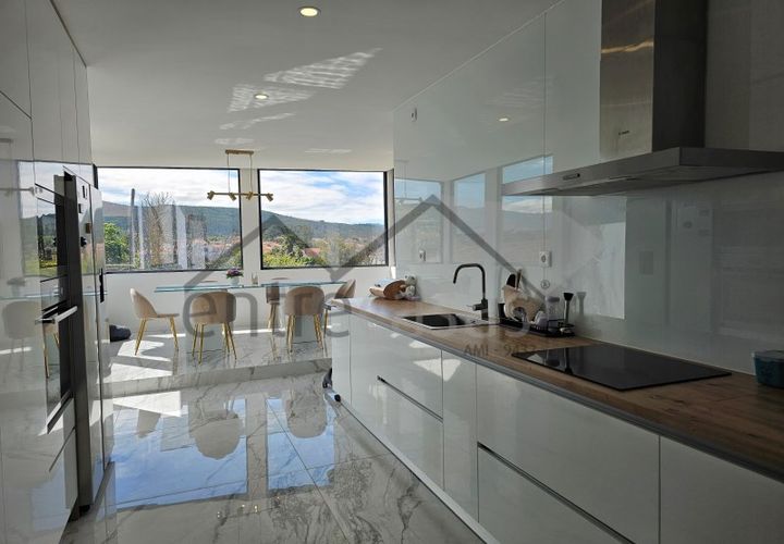 Villa a Barroselas, Viana do Castelo, Barroselas - € 428.000 | Ref: C0236/00384 - foto 1
