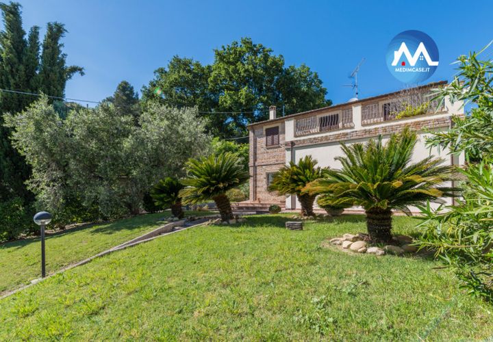 Villa a Torgiano, Perugia, Torgiano - € 425.000 | Ref: 3926 - foto 1