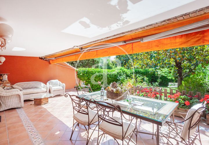 Villa i Madrid, Madrid, Madrid - € 1.900.000 | Ref: VMO2606001 - foto 1