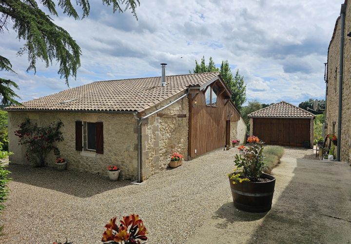Villa i Duras, Lot-et-Garonne, Duras - € 455.800 | Ref: BVI85854 - foto 1