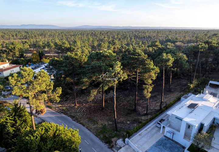 Helårsgrund i Almada, Setubal, Almada - € 1.300.000 | Ref: TAPT01-1810_CH - foto 1