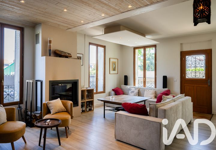 Villa i Suresnes, Hauts-de-Seine, Suresnes - € 945.000 | Ref: 84024 - foto 1