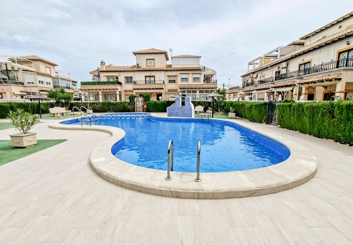 Byhus i Orihuela Costa, Alicante, Orihuela Costa - € 169.000 | Ref: CLDMLS-74527 - foto 1