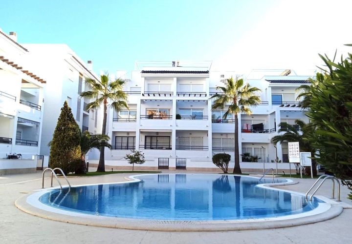 Penthouse i Torrevieja, Alicante, Torrevieja - € 295 000 | Ref: MLSC3320159/13477 - foto 1