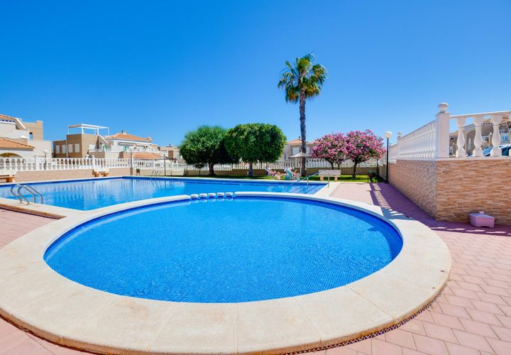 Bungalou a Torrevieja, Alicante, Torrevieja - € 179.900 | Ref: MCO-91375 - foto 1