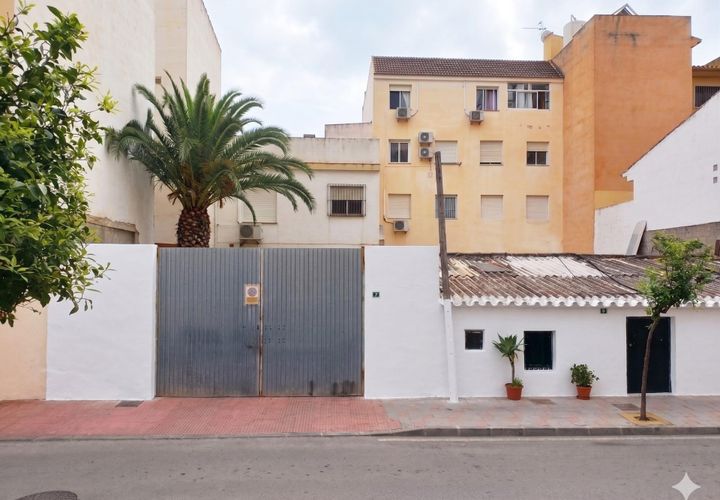 Helårsgrund i Fuengirola, Malaga, Fuengirola - € 768.000 | Ref: APM00415/11015 - foto 1