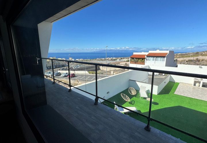 Villa i Adeje, Tenerife, Adeje - € 890.000 | Ref: LUX0013 - foto 1