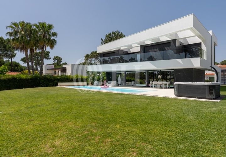 Villa a Almada, Setubal, Almada - € 15.000/mes | Ref: 97933 - foto 1