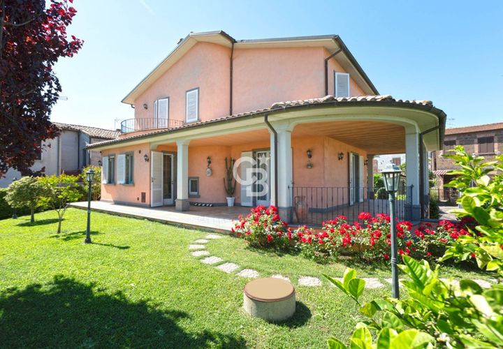 Villa a Viterbo, Viterbo, Viterbo - € 319.000 | Ref: CBI006-7-333103 - foto 1