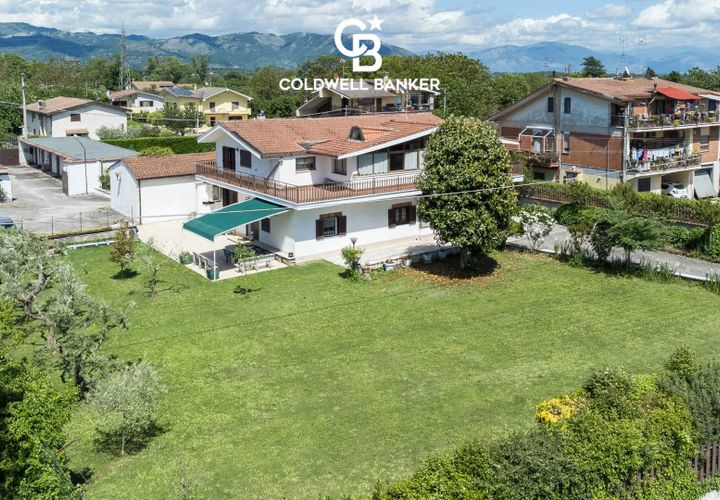 Villa en Labico, Rome, Labico - € 565.000 | Ref: CBI143-2049-8256 - photo 1
