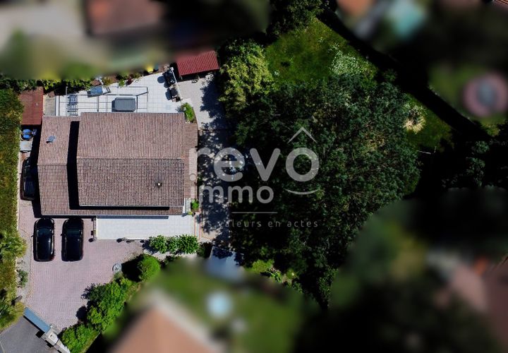 Villa a Mionnay, Ain, Mionnay - € 435.000 | Ref: 4901051687 - foto 1