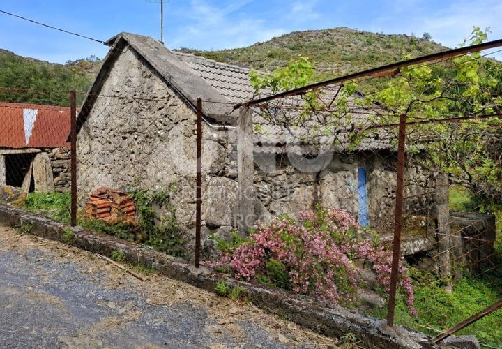 Villa i Arcos de Valdevez, Viana do Castelo, Arcos de Valdevez - € 20.000 | Ref: UNU.I.233.23362 - foto 1