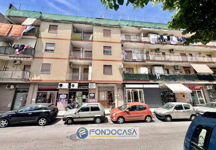 Lejlighed i Sant'Antimo, Naples, Sant'Antimo - € 139.000 | Ref: Sant'Antimo - Via Nicola Romeo - foto 1