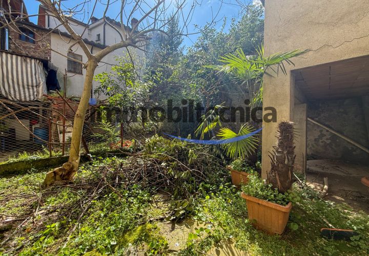 Villa i Arezzo, Arezzo, Arezzo - € 115.000 | Ref: A015CD - foto 1