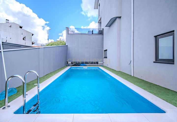 Villa i Gondomar, Porto, Gondomar - € 550.000 | Ref: C0393-01526 - foto 1