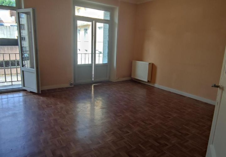 Apartament a Tulle, Correze, Tulle - € 485/mes | Ref: TULL10061003 - foto 1
