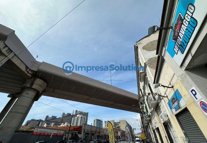 Erhvervsejendom i Naples, Naples, Naples - € 130.000 | Ref: Stazione.b - foto 1