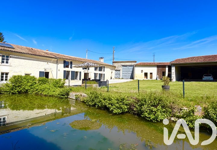 Villa i Challignac, Charente, Challignac - € 478.000 | Ref: 8529 - foto 1