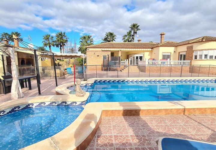 Villa en Catral, Alicante, Catral - € 390.000 | Ref: WVV4386 - photo 1