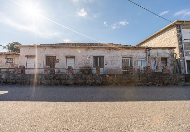 Villa in Serzedelo, Braga, Serzedelo - € 160.000 | Ref: SF-SAFTI:008329 - foto 1