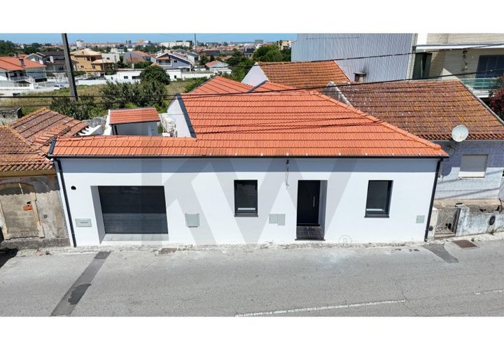 Villa i Aveiro, Aveiro, Aveiro - € 347.000 | Ref: KWPT-033803 - foto 1