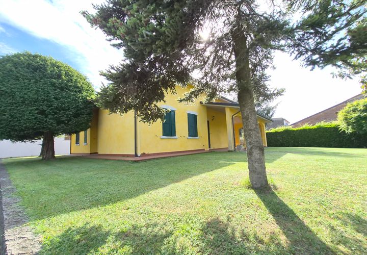 Villa i Casalmaggiore, Cremona, Casalmaggiore - € 200.000 | Ref: V167 - foto 1