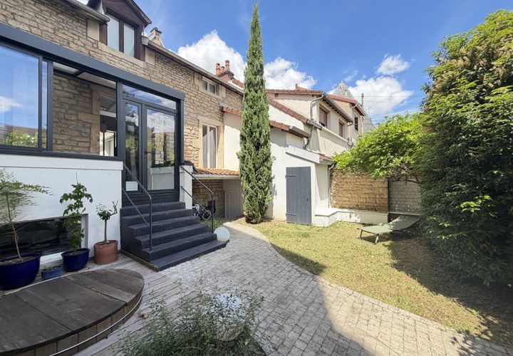 Villa a Dijon, Cote-d'Or, Dijon - € 565.000 | Ref: 86847021 - foto 1