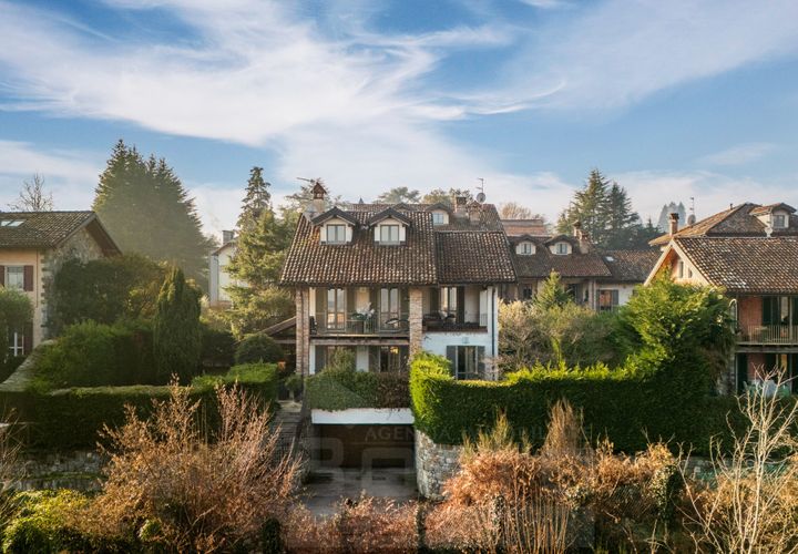 Villa a Arona, Novara, Arona - € 680.000 | Ref: T554 - foto 1
