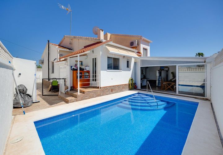 Villa a La Marina, Alicante, La Marina - € 284.969 | Ref: CSPX-55443 - foto 1