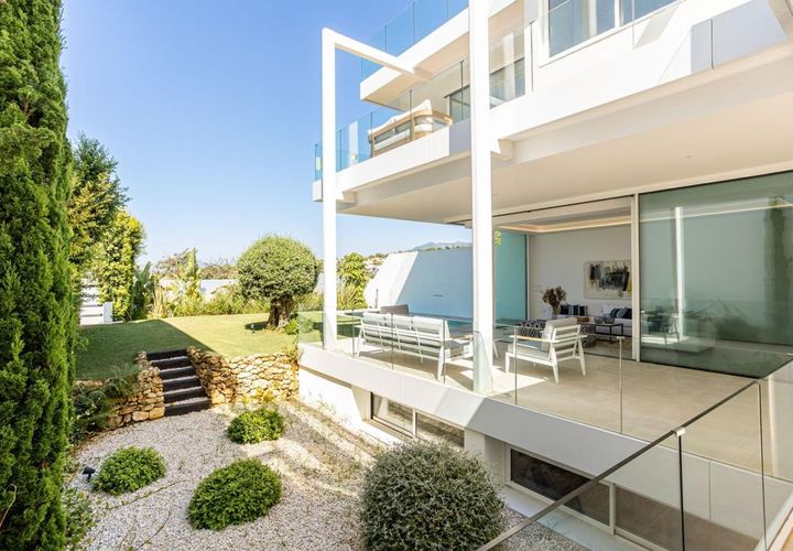 Villa a Marbella, Malaga, Marbella - € 1.890.000 | Ref: 523876 [COMPLEX: 490775] - foto 1