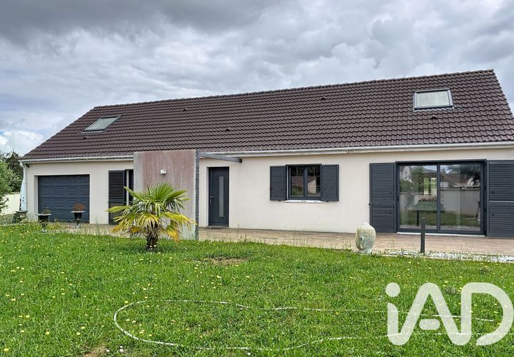 Villa a Nargis, Loiret, Nargis - € 259.000 | Ref: 11813 - foto 1