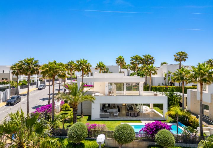 Villa en Marbella, Malaga, Marbella - € 2.150.000 | Ref: PANR-16416 - photo 1