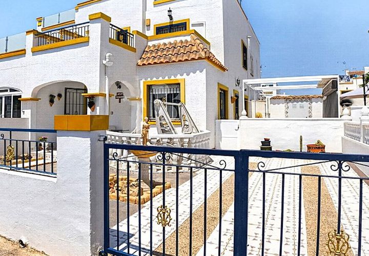 Byhus i Torrevieja, Alicante, Torrevieja - € 194.950 | Ref: 7757J3900 - foto 1