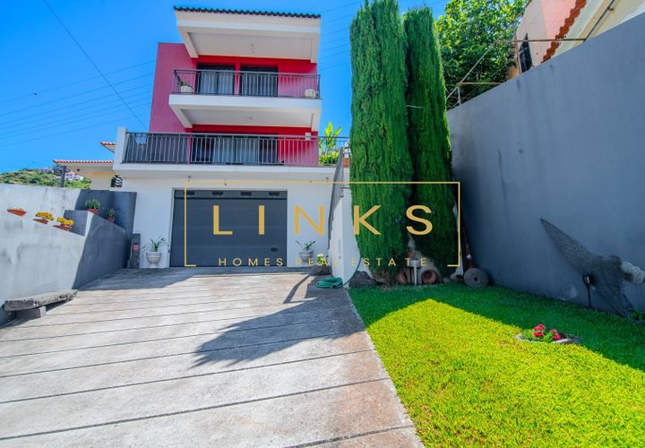 Villa i Camara de Lobos, Madeira, Camara de Lobos - € 585.000 | Ref: LH-862-2026E - foto 1