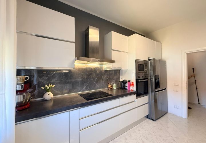 Appartement in Modena, Modena, Modena - € 180.000 | Ref: MO2297 - foto 1