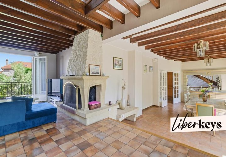 Villa i Orly, Val-de-Marne, Orly - € 439.000 | Ref: DOM10568 - foto 1