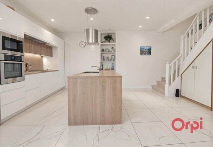 Byhus i Marseille, Bouches-du-Rhone, Marseille - € 309.000 | Ref: EZ2V-30H-4B8 - foto 1