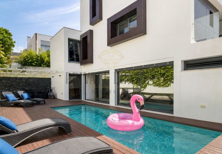 Villa a Oeiras, Lisbon, Oeiras - € 1.250.000 | Ref: 9202 - foto 1
