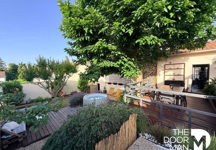 Villa a Niort, Deux-Sevres, Niort - € 225.000 | Ref: 10165 - foto 1