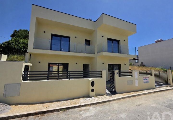 Byhus i Almada, Setubal, Almada - € 720.000 | Ref: 937218 - foto 1