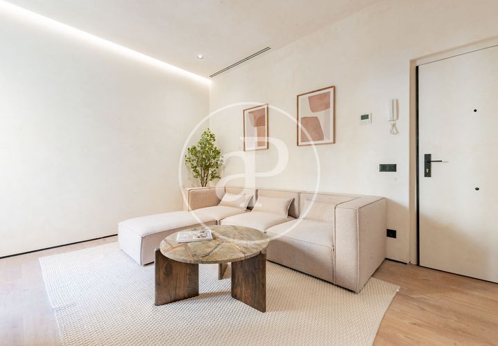 Apartament a Madrid, Madrid, Madrid - € 1.650/mes | Ref: AM2606027 - foto 1