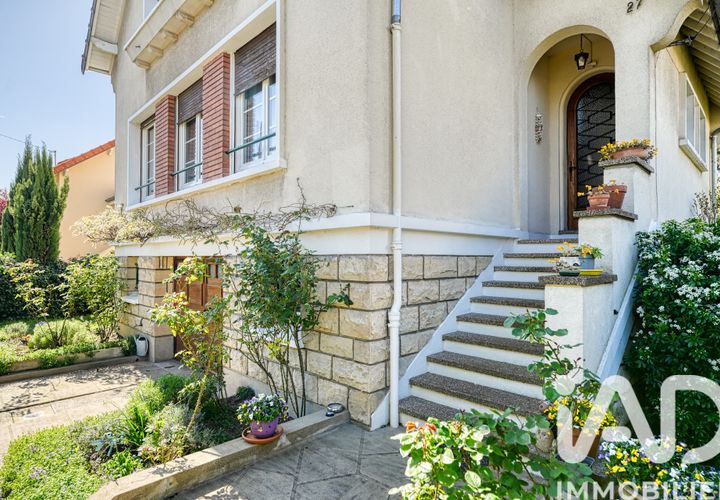 Villa i Rueil-Malmaison, Hauts-de-Seine, Rueil-Malmaison - € 990.000 | Ref: 55460 - foto 1